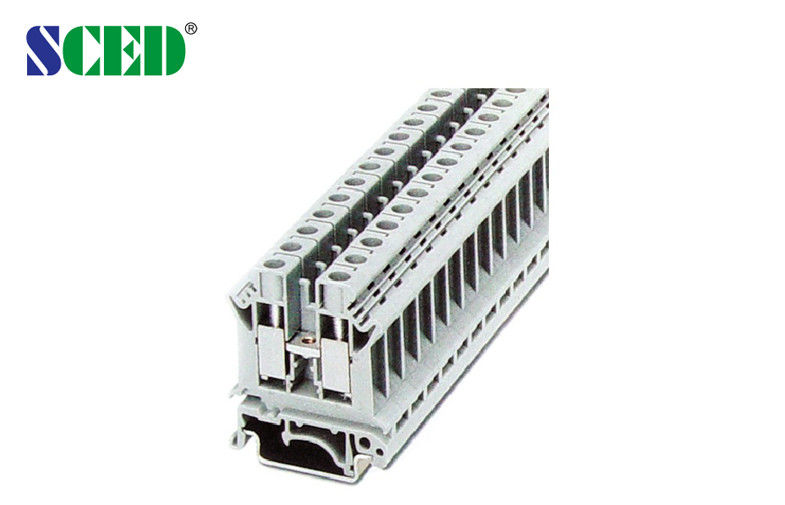 Einfache Installation 16mm2 Din Rail Terminal Block 800v / 76A Messing 10mm Entfernung